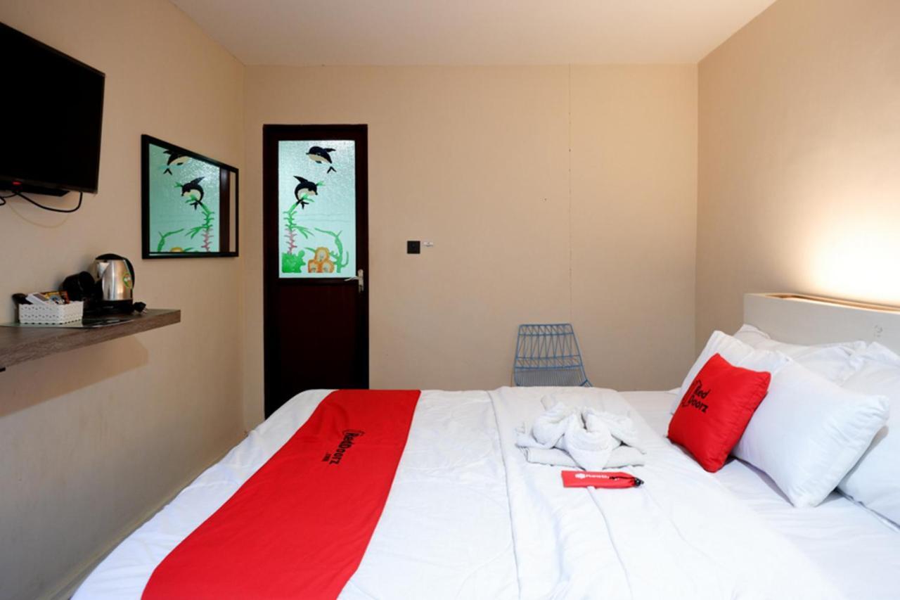Reddoorz Syariah At Jalan Jenderal Sudirman Palopo Hotel Ngoại thất bức ảnh