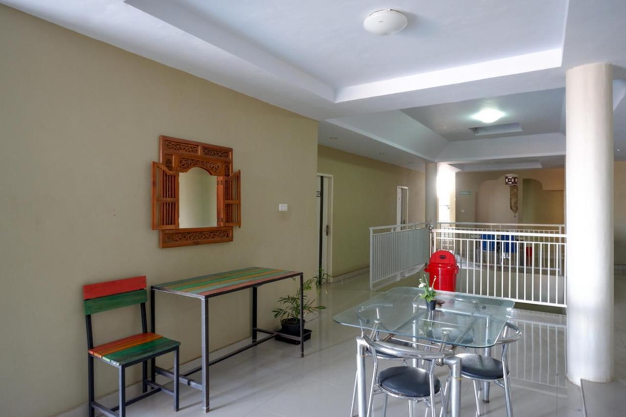 Reddoorz Syariah At Jalan Jenderal Sudirman Palopo Hotel Ngoại thất bức ảnh