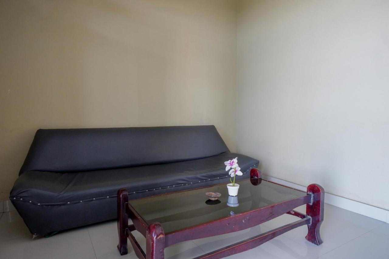 Reddoorz Syariah At Jalan Jenderal Sudirman Palopo Hotel Ngoại thất bức ảnh